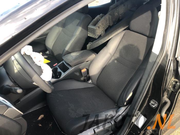 Nissan Qashqai 1.2 DIG-T 16V Sloopvoertuig (2015)