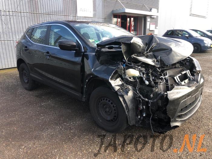 Nissan Qashqai 1.2 DIG-T 16V Sloopvoertuig (2015)