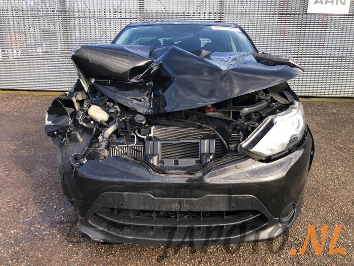 Nissan Qashqai 1.2 DIG-T 16V Sloopvoertuig (2015)