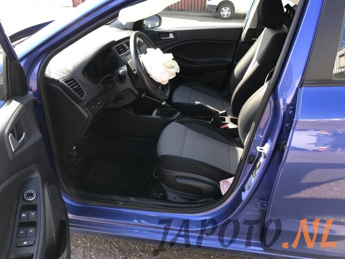 Hyundai i20 1.2i 16V Sloopvoertuig (2019, Blauw)