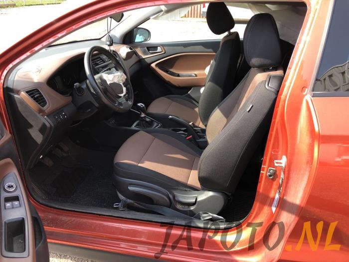 Hyundai I20 15- Sloopvoertuig (2018, Oranje)