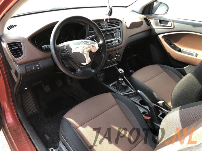 Hyundai I20 15- Sloopvoertuig (2018, Oranje)