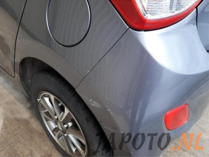 Hyundai i10 1.0 12V Sloopvoertuig (2015, Metallic, Grijs)