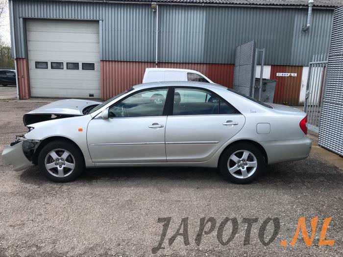 Toyota Camry 2.4i 16V VVT-i Sloopvoertuig (2003, Grijs)