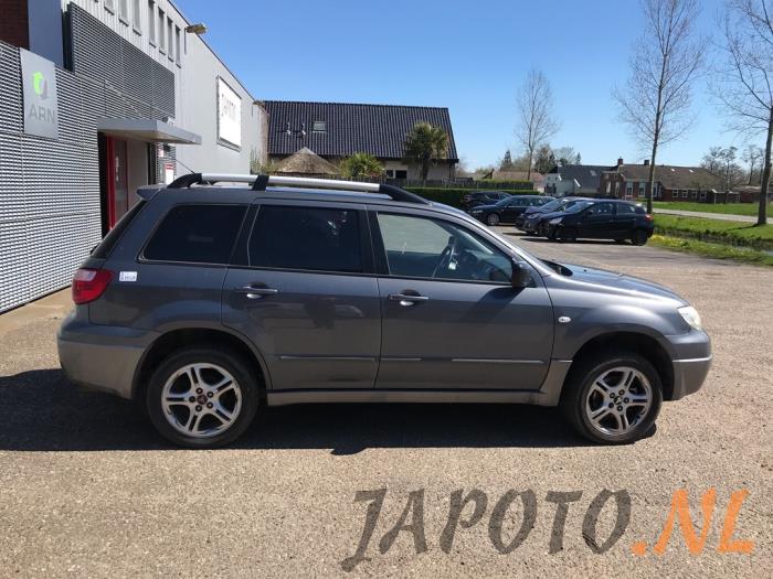 Mitsubishi Outlander 2.0 16V 4x2 Sloopvoertuig (2007, Grijs)