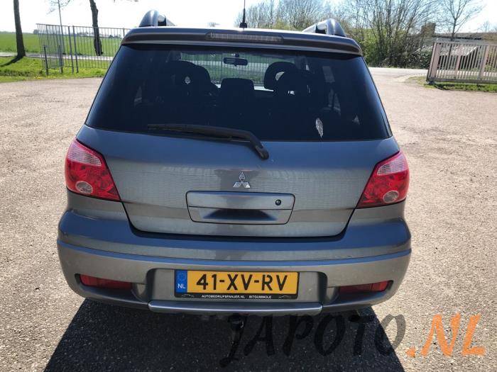 Mitsubishi Outlander 2.0 16V 4x2 Sloopvoertuig (2007, Grijs)
