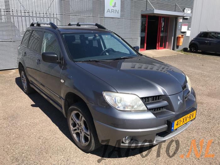 Mitsubishi Outlander 2.0 16V 4x2 Sloopvoertuig (2007, Grijs)