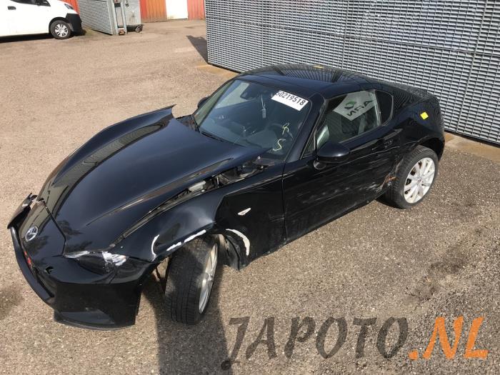 Mazda MX-5 RF 2.0 SkyActiv G-160 16V Sloopvoertuig (2018, Metallic, Zwart)