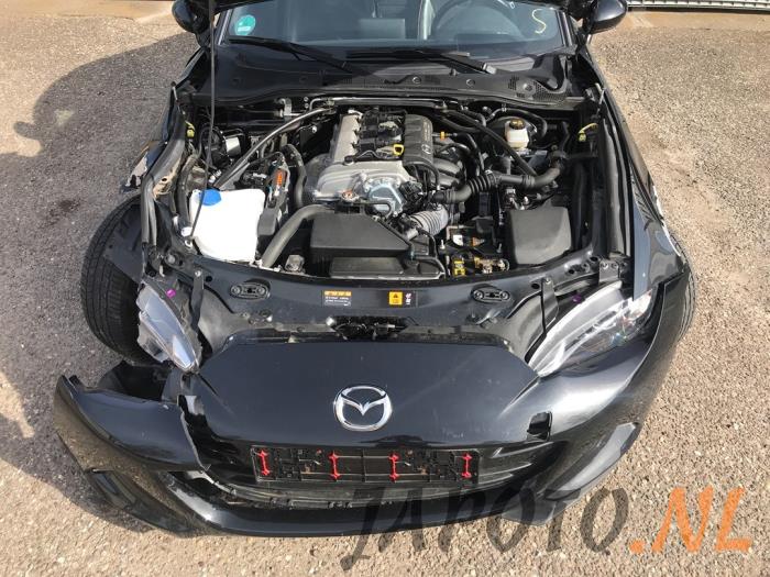 Mazda MX-5 RF 2.0 SkyActiv G-160 16V Sloopvoertuig (2018, Metallic, Zwart)