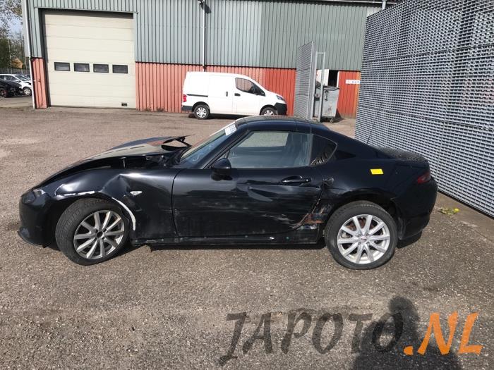 Mazda MX-5 RF 2.0 SkyActiv G-160 16V Sloopvoertuig (2018, Metallic, Zwart)