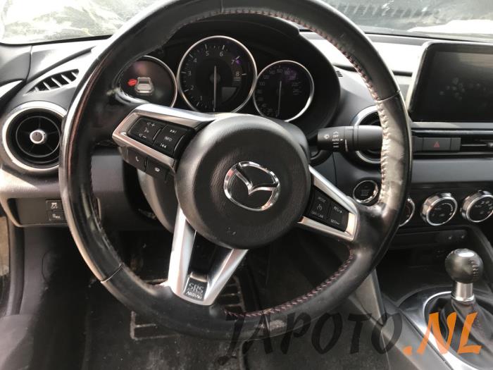 Mazda MX-5 RF 2.0 SkyActiv G-160 16V Sloopvoertuig (2018, Metallic, Zwart)