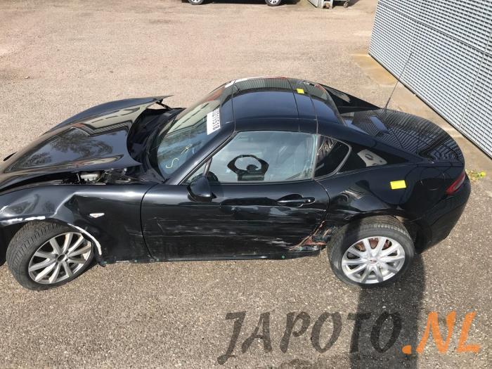 Mazda MX-5 RF 2.0 SkyActiv G-160 16V Sloopvoertuig (2018, Metallic, Zwart)