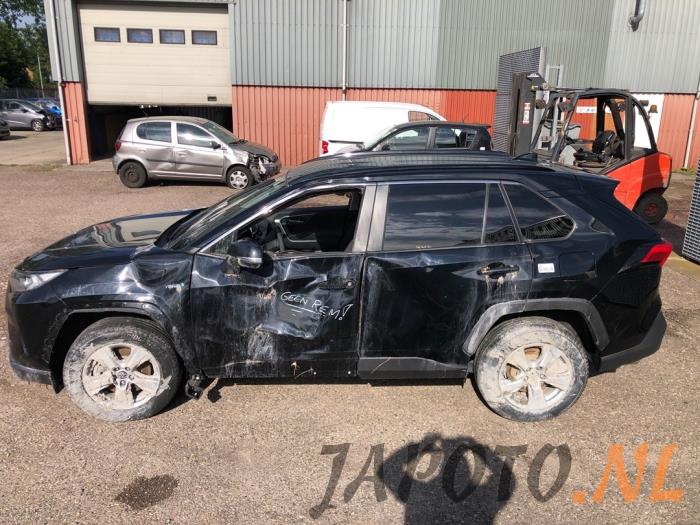 Toyota RAV4 2.5 Hybrid 16V AWD Sloopvoertuig (2019, Zwart)