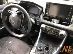 Toyota RAV4 2.5 Hybrid 16V AWD Sloopvoertuig (2019, Zwart)