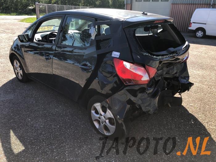 Kia Venga 1.6 CVVT 16V Sloopvoertuig (2011, Zwart)