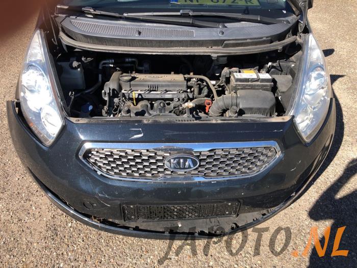 Kia Venga 1.6 CVVT 16V Sloopvoertuig (2011, Zwart)