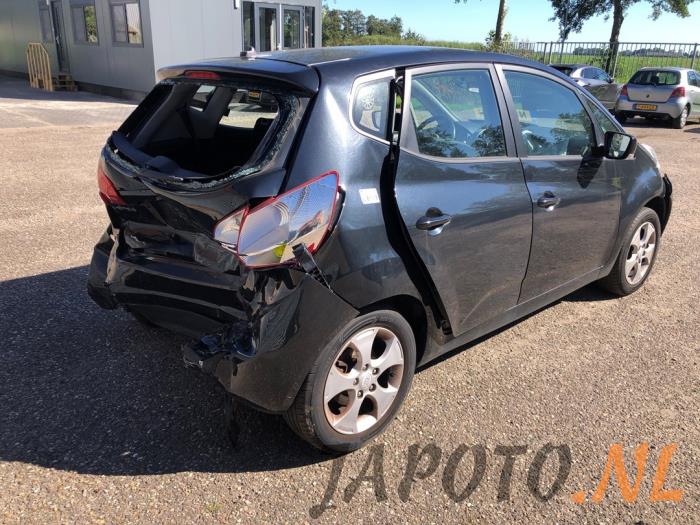 Kia Venga 1.6 CVVT 16V Sloopvoertuig (2011, Zwart)