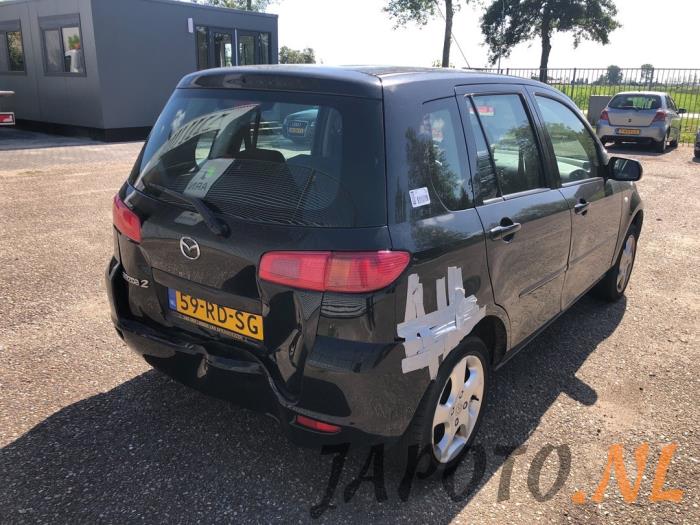 Mazda 2 1.4 16V Sloopvoertuig (2005, Zwart)