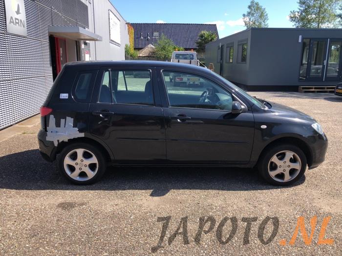 Mazda 2 1.4 16V Sloopvoertuig (2005, Zwart)