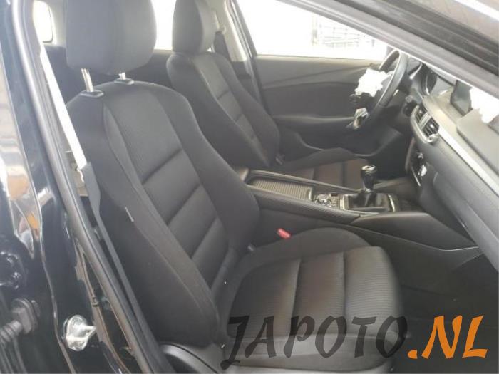 Mazda 6 SportBreak 2.2 SkyActiv-D 150 16V Sloopvoertuig (2015, Metallic, Zwart)