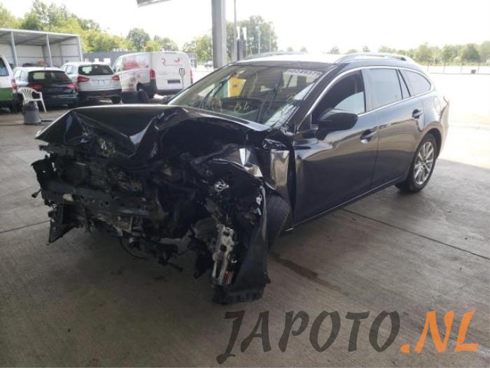 Mazda 6 SportBreak 2.2 SkyActiv-D 150 16V Sloopvoertuig (2015, Metallic, Zwart)