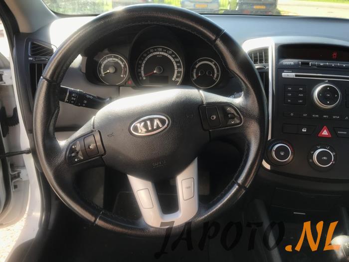 Kia Pro cee'd 1.4 CVVT 16V Sloopvoertuig (2010, Wit)