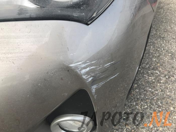 Toyota Yaris III 1.5 16V Hybrid Sloopvoertuig (2015, Bruin)