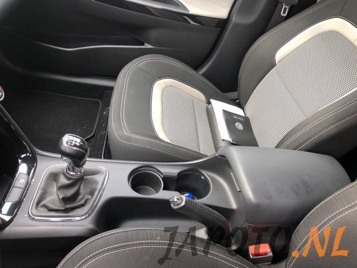 Kia Cee'd Sportswagon 1.6 GDI 16V Sloopvoertuig (2015, Metallic, Zwart)