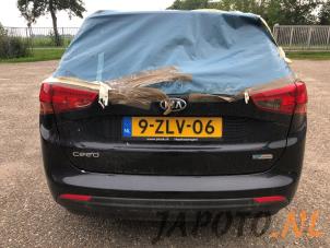 Kia Cee'd Sportswagon 1.6 GDI 16V Sloopvoertuig (2015, Metallic, Zwart)
