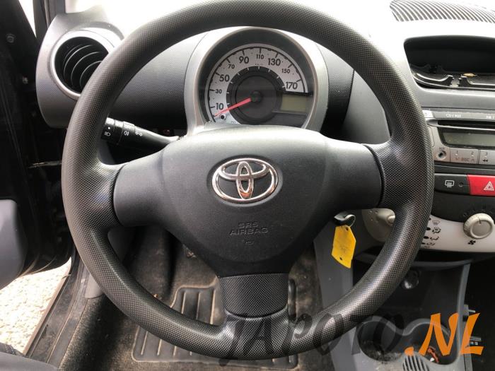 Toyota Aygo 1.0 12V VVT-i Sloopvoertuig (2010, Zwart)