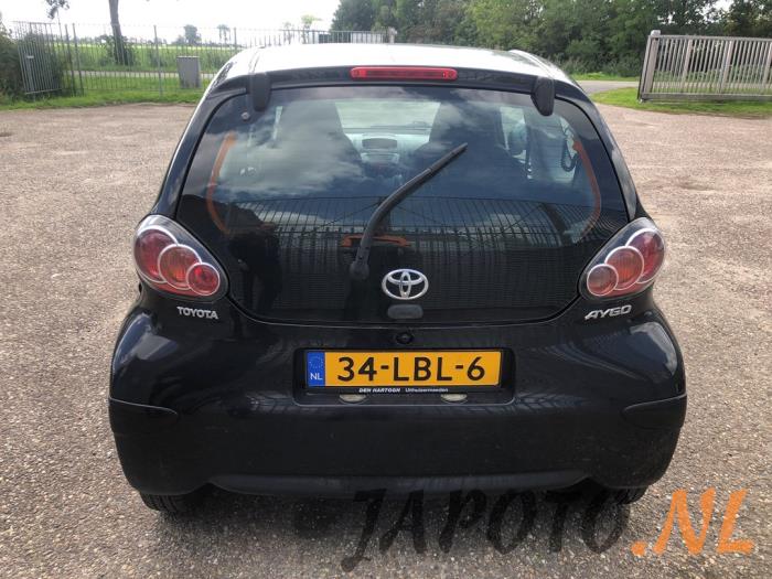 Toyota Aygo 1.0 12V VVT-i Sloopvoertuig (2010, Zwart)