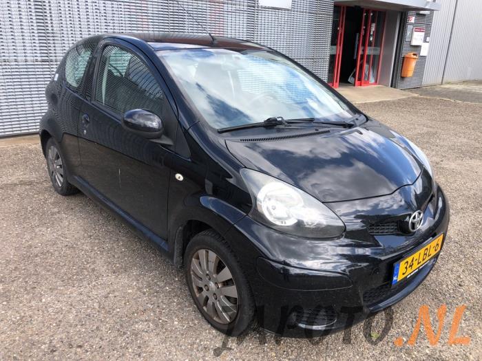 Toyota Aygo 1.0 12V VVT-i Sloopvoertuig (2010, Zwart)