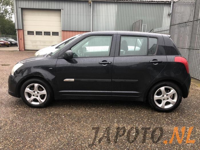 Suzuki Swift 1.3 VVT 16V Sloopvoertuig (2007, Zwart)