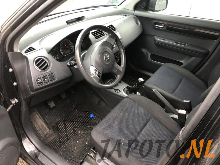 Suzuki Swift 1.3 VVT 16V Sloopvoertuig (2007, Zwart)