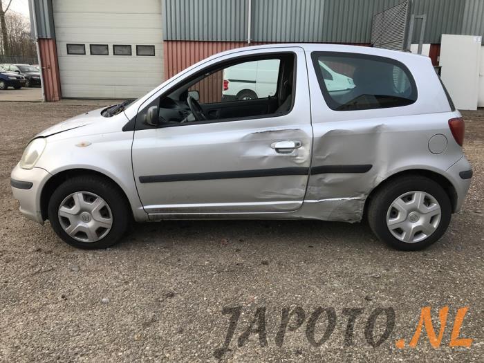 Toyota Yaris 1.0 16V VVT-i Sloopvoertuig (2004, Grijs)