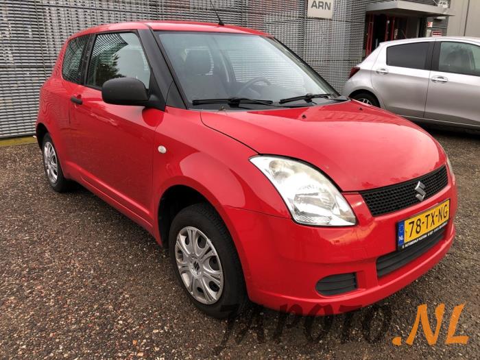 Suzuki Swift 1.3 VVT 16V Sloopvoertuig (2007, Rood)
