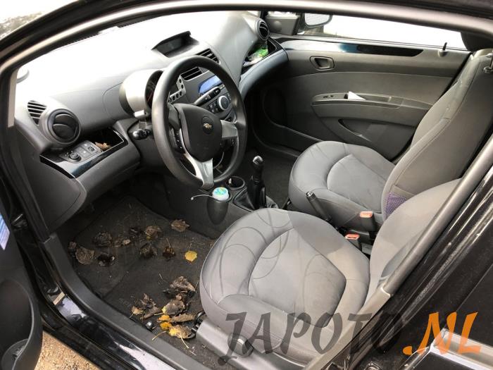 Chevrolet Spark 1.0 16V Bifuel Sloopvoertuig (2012, Zwart)