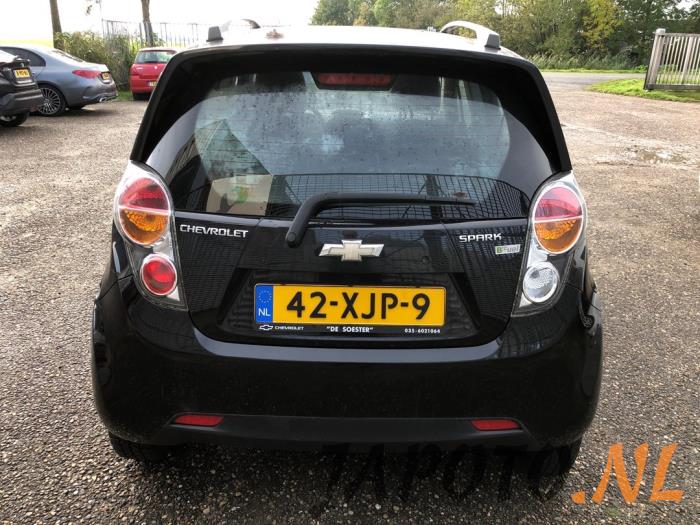 Chevrolet Spark 1.0 16V Bifuel Sloopvoertuig (2012, Zwart)