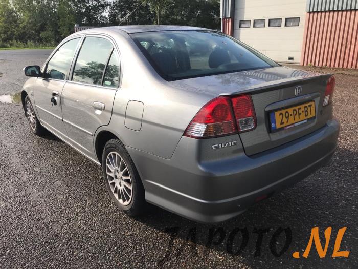 Honda Civic 1.3 16V VTEC-i IMA Sloopvoertuig (2004, Grijs)