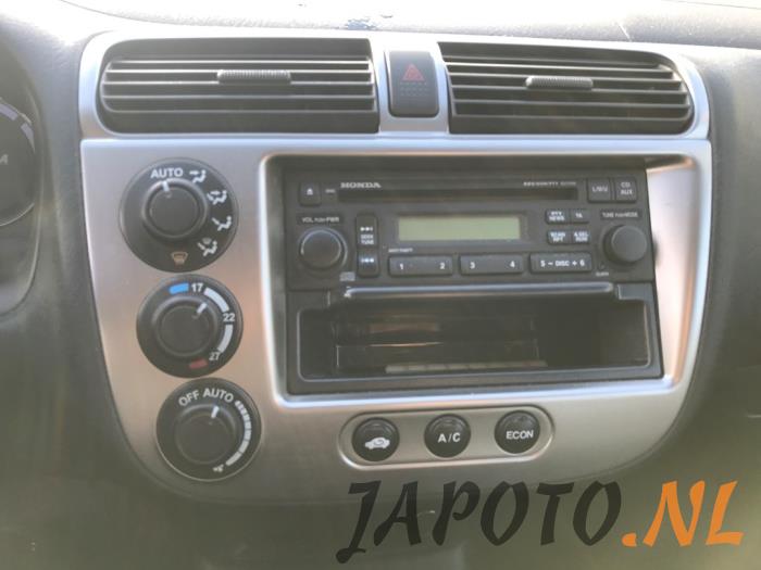 Honda Civic 1.3 16V VTEC-i IMA Sloopvoertuig (2004, Grijs)