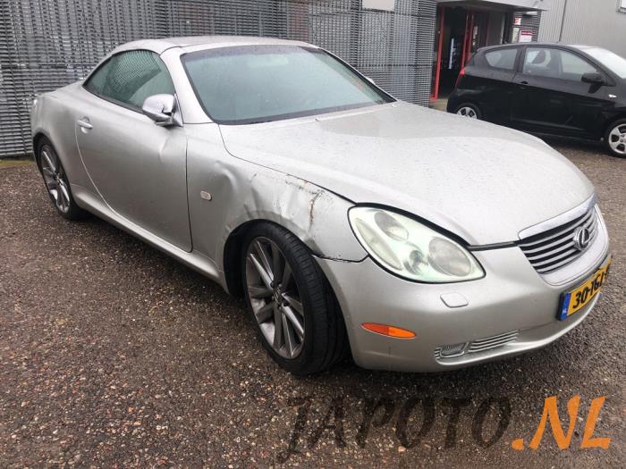 Lexus SC 430 4.3i 32V VVT-i Sloopvoertuig (2002, Grijs)