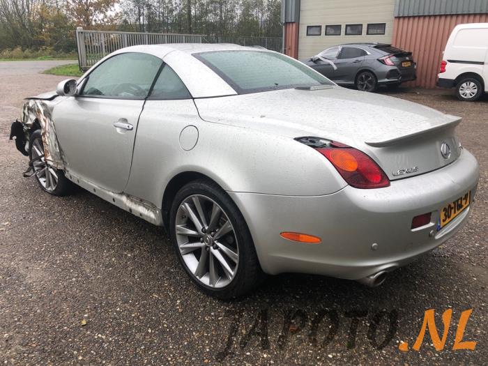 Lexus SC 430 4.3i 32V VVT-i Sloopvoertuig (2002, Grijs)