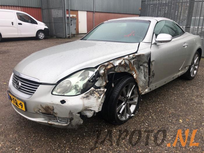 Lexus SC 430 4.3i 32V VVT-i Sloopvoertuig (2002, Grijs)