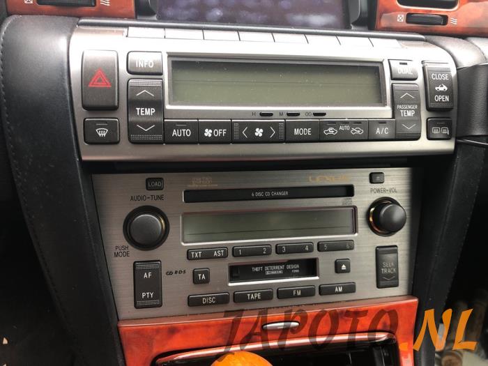 Lexus SC 430 4.3i 32V VVT-i Sloopvoertuig (2002, Grijs)