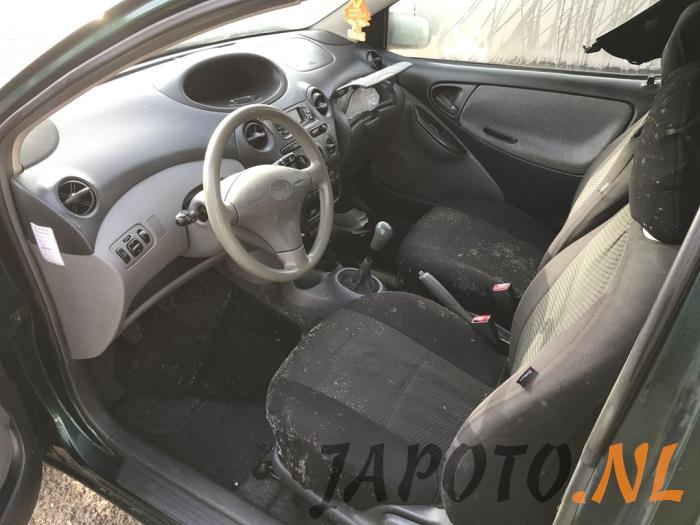 Toyota Yaris 1.0 16V VVT-i Sloopvoertuig (2000, Groen)