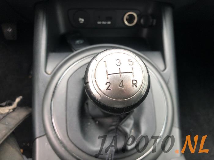 Kia Sportage 2.0 CVVT 16V 4x2 Sloopvoertuig (2011, Metallic, Grijs)