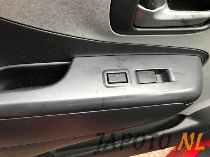 Suzuki Alto 1.0 12V Sloopvoertuig (2012, Rood)