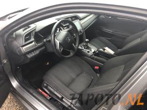 Honda Civic 1.0i VTEC Turbo 12V Sloopvoertuig (2018, Grijs)