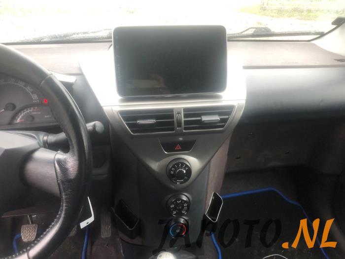 Toyota iQ 1.0 12V VVT-i Sloopvoertuig (2010, Grijs)