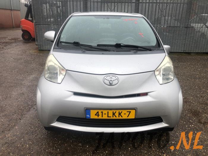 Toyota iQ 1.0 12V VVT-i Sloopvoertuig (2010, Grijs)